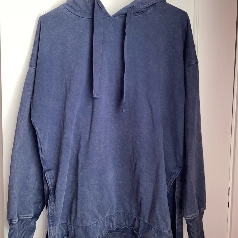 Aerie sun washed desert hoodie - navy blue.